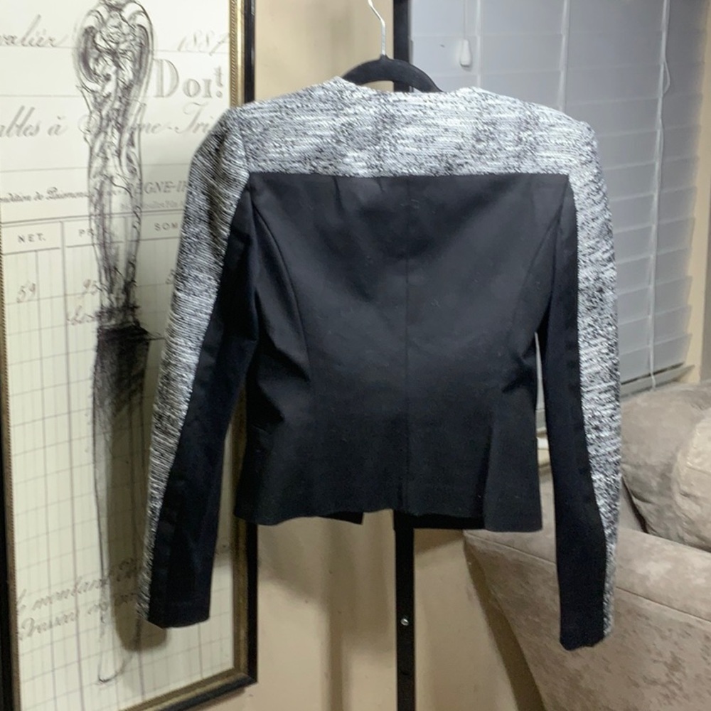 BCBGMaxAzria Black and Textured Gray Suit Jacket - Picture 7 of 10